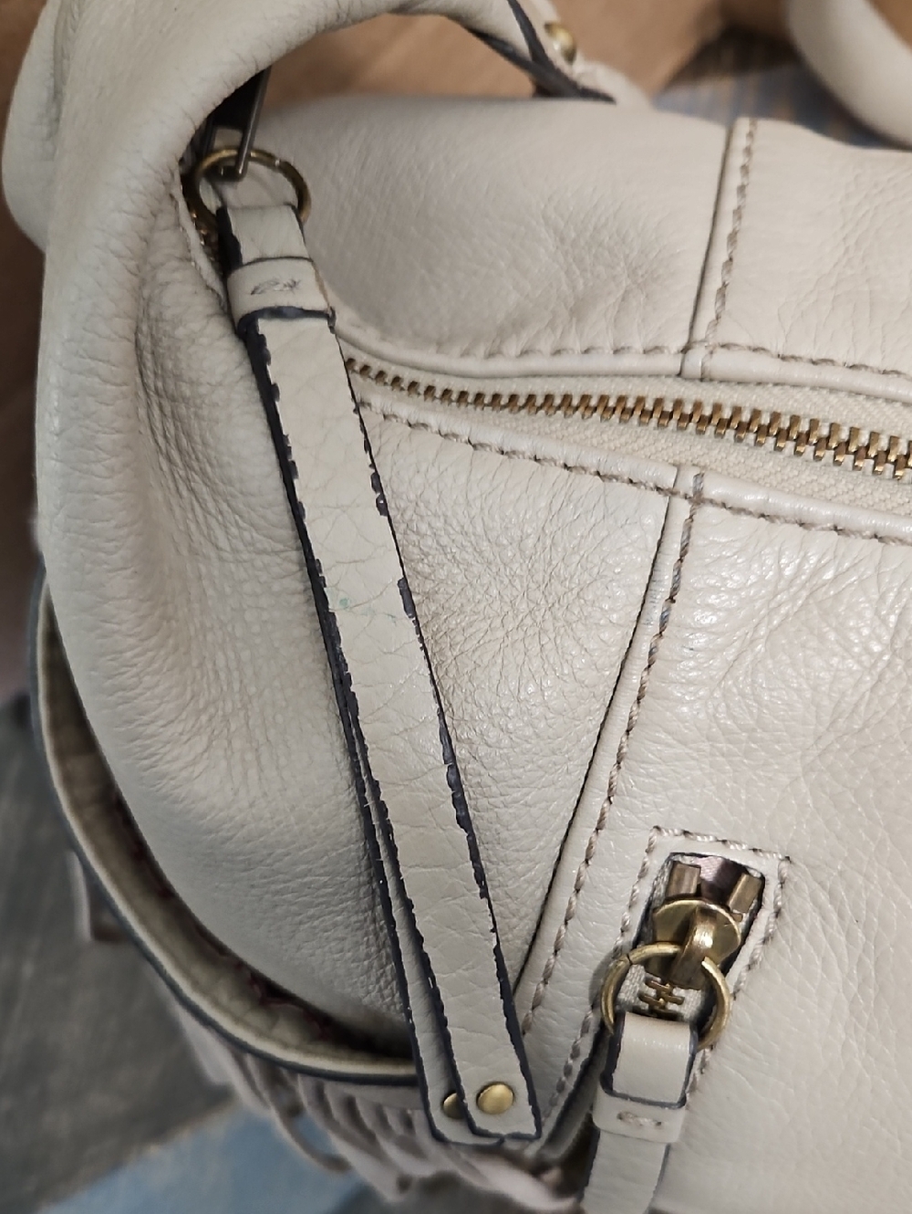 Lucky Brand Vtg. Smoke Gray/Toupe Pebbled Leather Fringe Hobo Crossbody Bag - Picture 13 of 15